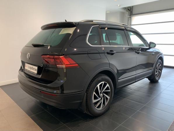Volkswagen Tiguan II с пробегом 2018 года, цена 1 769 000 рублей, 184799 км, внедорожник, Автокод Объявления