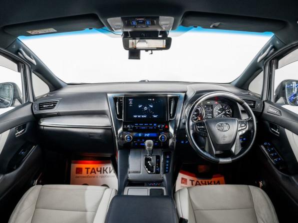 Toyota Alphard III Рестайлинг с пробегом 2018 года, цена 3 885 000 рублей, 213269 км, минивэн, Автокод Объявления