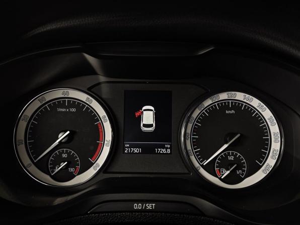 Skoda Karoq I с пробегом 2020 года, цена 1 791 000 рублей, 217498 км, внедорожник, Автокод Объявления