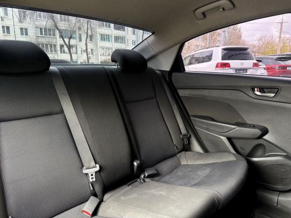 Hyundai Solaris II Рестайлинг с пробегом 2021 года, цена 1 499 000 рублей, 88028 км, седан, Автокод Объявления