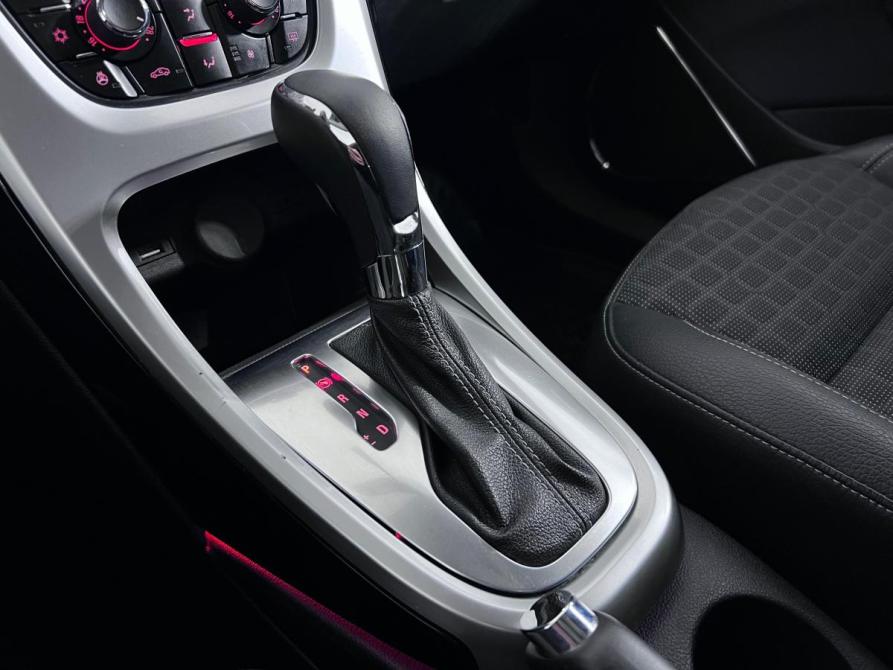 Opel Astra J Рестайлинг Ростов-на-Дону  - изображение 13