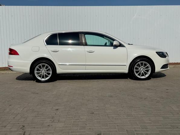 Skoda Superb II Рестайлинг с пробегом 2014 года, цена 1 299 000 рублей, 202000 км, лифтбек, Автокод Объявления