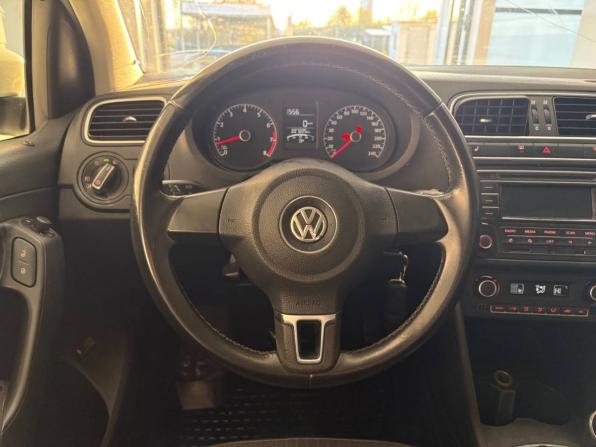 Volkswagen Polo V с пробегом 2014 года, цена 678 000 рублей, 227224 км, седан, Автокод Объявления