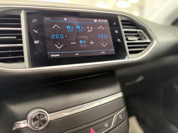 Peugeot 308 II Рестайлинг с пробегом 2020 года, цена 1 245 000 рублей, 97100 км, универсал, Автокод Объявления