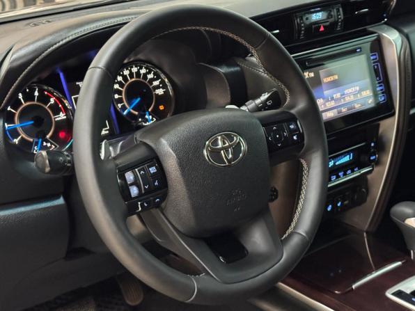 Toyota Fortuner II с пробегом 2018 года, цена 3 550 000 рублей, 147408 км, внедорожник, Автокод Объявления