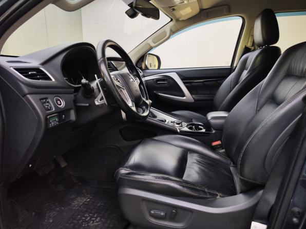 Mitsubishi Pajero Sport III с пробегом 2018 года, цена 3 350 000 рублей, 85555 км, внедорожник, Автокод Объявления