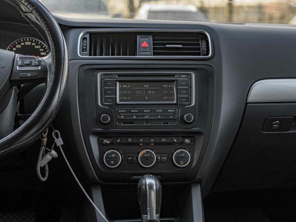 Volkswagen Jetta VI с пробегом 2013 года, цена 948 000 рублей, 147319 км, седан, Автокод Объявления