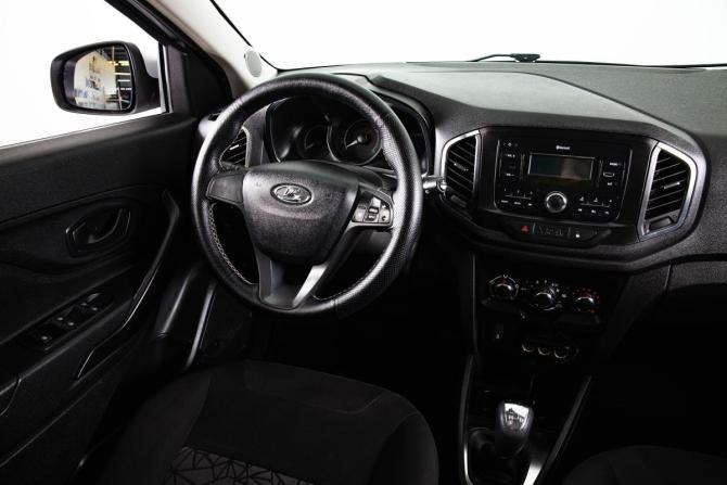 Lada (ВАЗ) XRAY I с пробегом 2018 года, цена 859 000 рублей, 62305 км, хэтчбек, Автокод Объявления