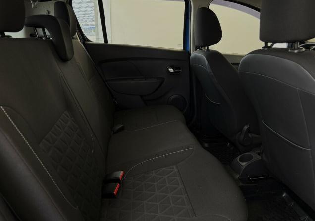 Renault Sandero II с пробегом 2017 года, цена 900 000 рублей, 135986 км, хэтчбек, Автокод Объявления
