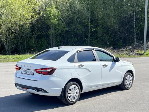 Lada (ВАЗ) Vesta I Рестайлинг (NG) с пробегом 2024 года, цена 1 279 000 рублей, 26900 км, седан, Автокод Объявления