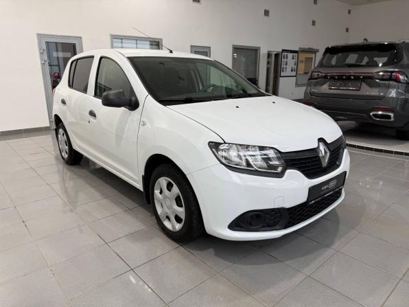 Renault Sandero II с пробегом 2017 года, цена 774 000 рублей, 56589 км, хэтчбек, Автокод Объявления