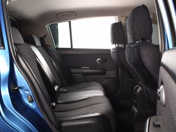 Nissan Tiida I с пробегом 2004 года, цена 499 999 рублей, 312927 км, хэтчбек, Автокод Объявления