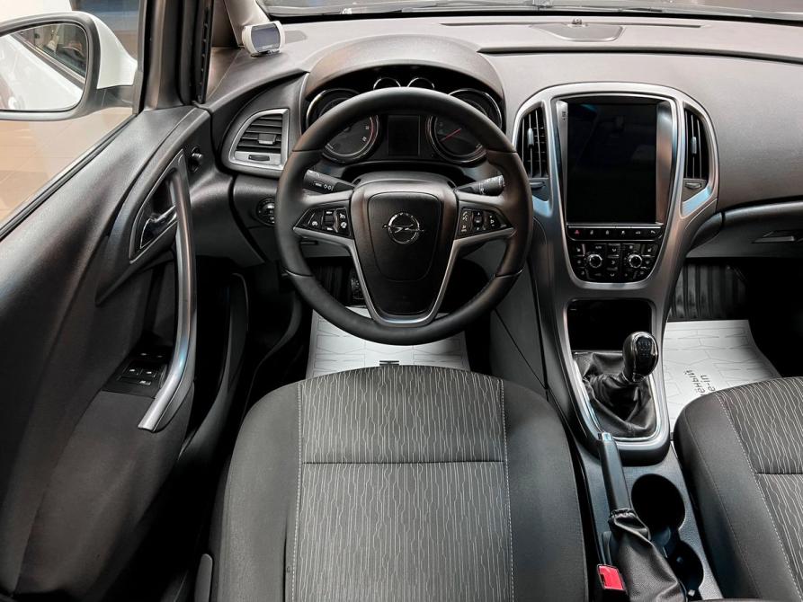 Opel Astra J Рестайлинг Тверь  - изображение 11