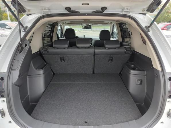 Mitsubishi Outlander III Рестайлинг 3 с пробегом 2022 года, цена 3 440 000 рублей, 34453 км, внедорожник, Автокод Объявления
