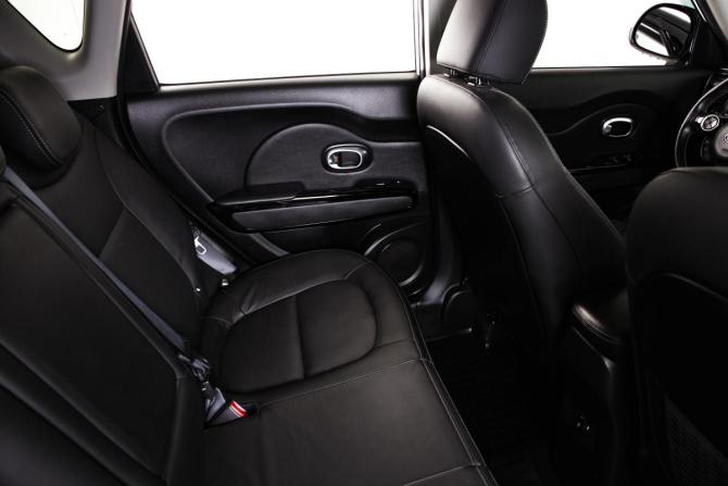 Kia Soul II Рестайлинг с пробегом 2018 года, цена 1 969 000 рублей, 118000 км, хэтчбек, Автокод Объявления