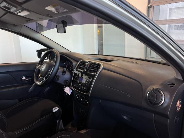 Renault Logan II Рестайлинг с пробегом 2021 года, цена 1 260 000 рублей, 87140 км, седан, Автокод Объявления