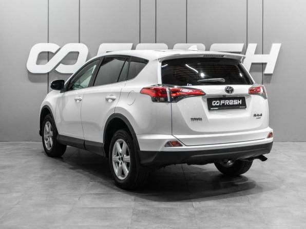 Toyota RAV4 IV (XA40) Рестайлинг с пробегом 2016 года, цена 1 949 040 рублей, 209953 км, внедорожник, Автокод Объявления