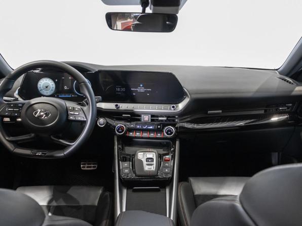 Hyundai Lafesta I Рестайлинг с пробегом 2023 года, цена 2 584 400 рублей, 47100 км, седан, Автокод Объявления