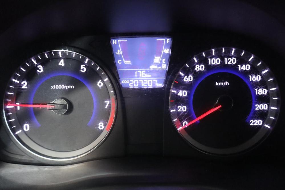 Hyundai Solaris I Санкт-Петербург  - изображение 16