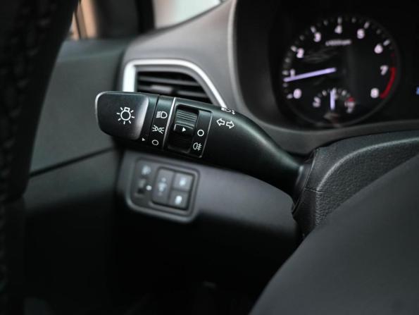 Hyundai Solaris II с пробегом 2017 года, цена 1 199 000 рублей, 106678 км, седан, Автокод Объявления
