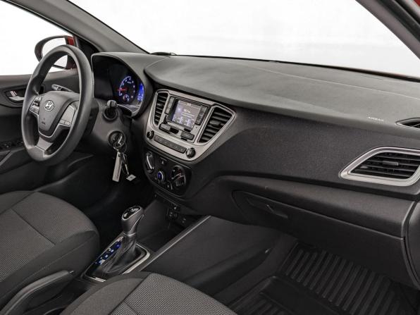 Hyundai Solaris II Рестайлинг с пробегом 2021 года, цена 1 550 000 рублей, 64845 км, седан, Автокод Объявления