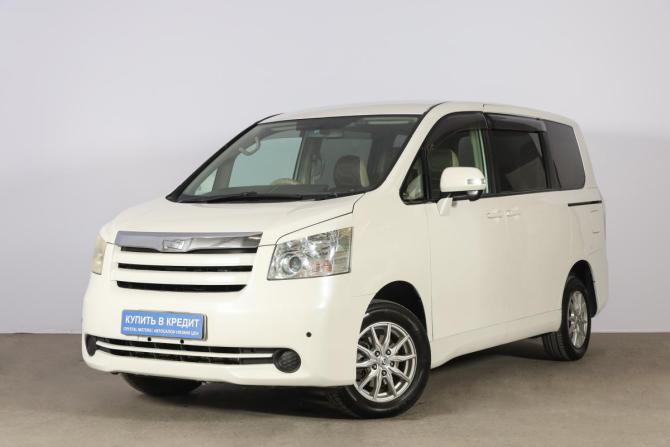 Toyota Noah II (R70) с пробегом 2008 года, цена 1 399 000 рублей, 255000 км, минивэн, Автокод Объявления