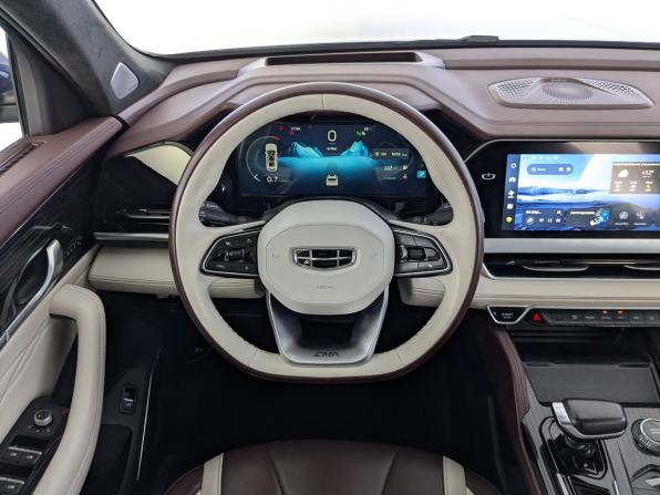 Geely Xingyue L I с пробегом 2023 года, цена 2 790 000 рублей, 97288 км, внедорожник, Автокод Объявления