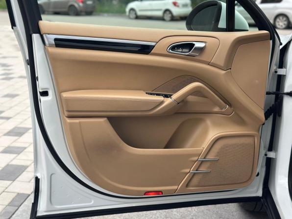 Porsche Cayenne II (958) с пробегом 2012 года, цена 2 160 000 рублей, 192000 км, внедорожник, Автокод Объявления