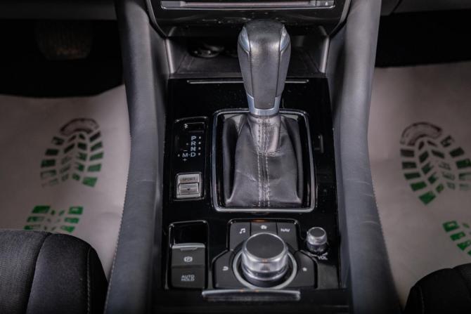 Mazda 6 III (GJ) Рестайлинг 2 с пробегом 2019 года, цена 2 499 000 рублей, 53000 км, седан, Автокод Объявления