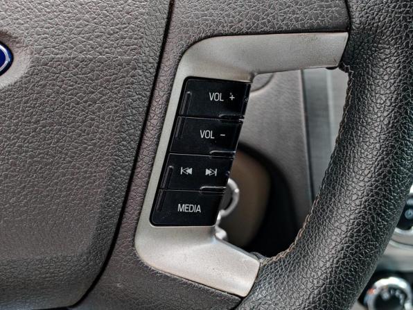 Ford Fusion (North America) I с пробегом 2009 года, цена 850 000 рублей, 215022 км, седан, Автокод Объявления