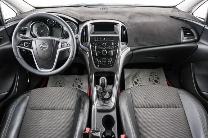 Opel Astra J с пробегом 2011 года, цена 629 000 рублей, 175161 км, хэтчбек, Автокод Объявления
