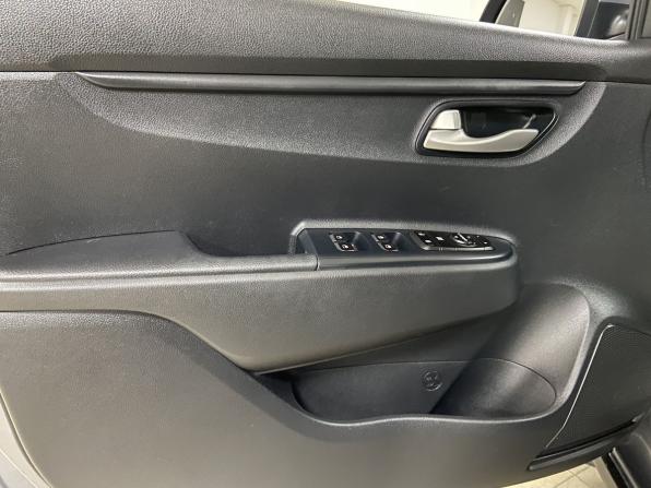 Kia Rio IV с пробегом 2018 года, цена 1 599 000 рублей, 48747 км, хэтчбек, Автокод Объявления