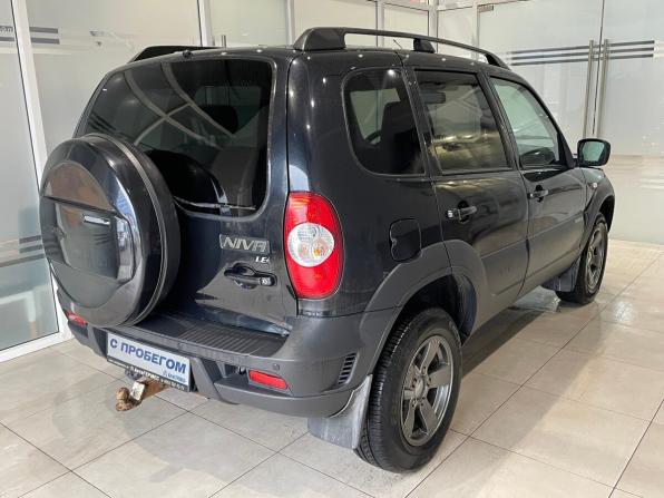Chevrolet Niva I Рестайлинг с пробегом 2017 года, цена 759 000 рублей, 80135 км, внедорожник, Автокод Объявления