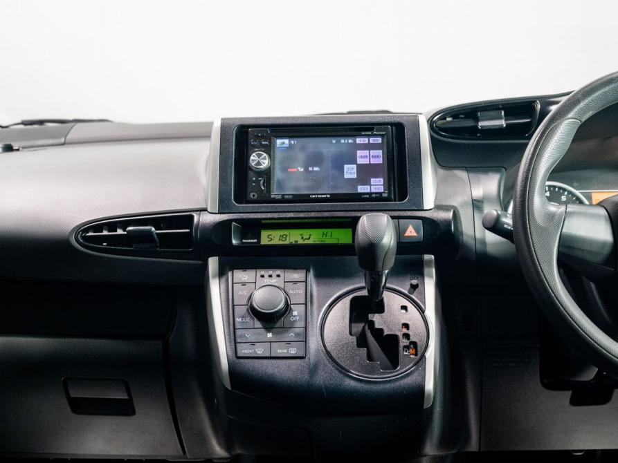 Toyota Wish II Чита  - изображение 10