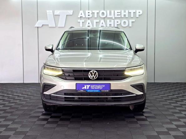 Volkswagen Tiguan II Рестайлинг с пробегом 2021 года, цена 2 799 000 рублей, 107500 км, внедорожник, Автокод Объявления