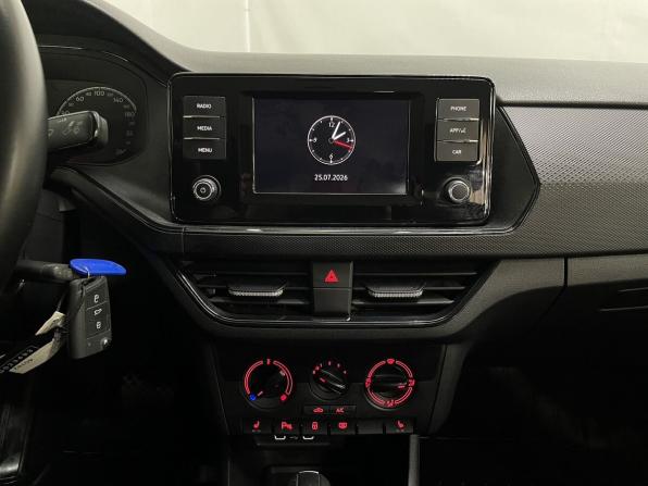 Volkswagen Polo VI с пробегом 2022 года, цена 1 669 000 рублей, 69816 км, лифтбек, Автокод Объявления