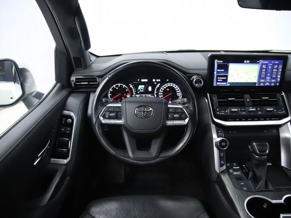 Toyota Land Cruiser 300 Series с пробегом 2021 года, цена 10 990 000 рублей, 112226 км, внедорожник, Автокод Объявления