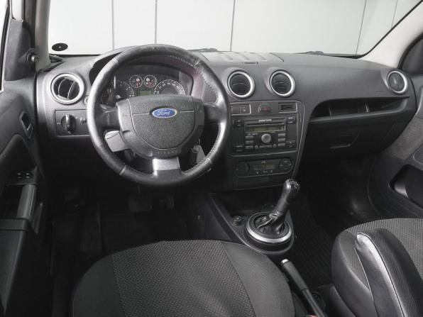 Ford Fusion I Рестайлинг с пробегом 2006 года, цена 550 000 рублей, 162211 км, хэтчбек, Автокод Объявления