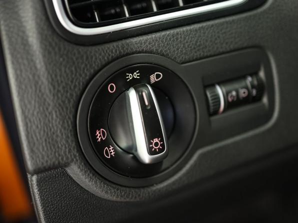Volkswagen Polo V с пробегом 2012 года, цена 859 000 рублей, 140765 км, хэтчбек, Автокод Объявления