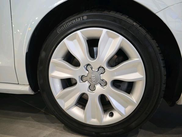 Audi A1 I (8X) с пробегом 2012 года, цена 1 290 000 рублей, 65707 км, хэтчбек, Автокод Объявления