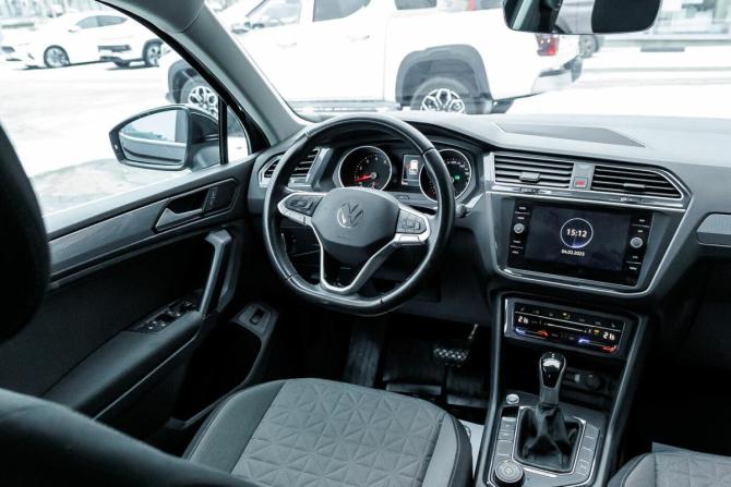 Volkswagen Tiguan II Рестайлинг с пробегом 2021 года, цена 2 937 000 рублей, 69293 км, внедорожник, Автокод Объявления