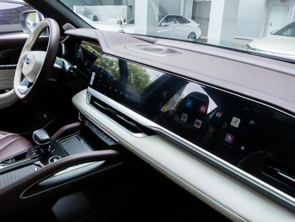 Geely Monjaro I с пробегом 2023 года, цена 3 177 500 рублей, 52274 км, внедорожник, Автокод Объявления