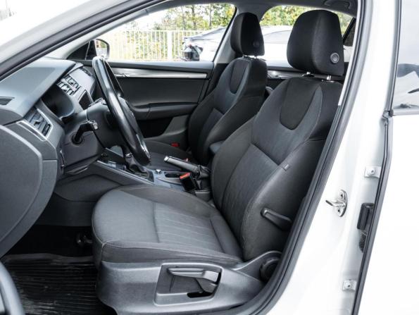 Skoda Octavia III (A7) Рестайлинг с пробегом 2019 года, цена 2 067 000 рублей, 99774 км, лифтбек, Автокод Объявления