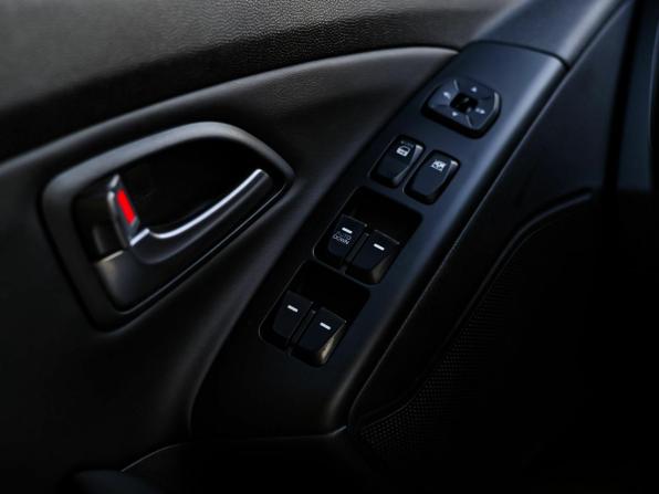 Hyundai ix35 I Рестайлинг с пробегом 2014 года, цена 1 100 000 рублей, 135450 км, внедорожник, Автокод Объявления