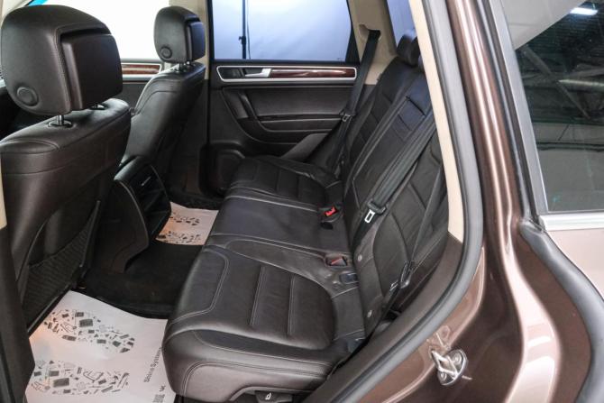 Volkswagen Touareg II с пробегом 2013 года, цена 1 899 000 рублей, 237000 км, внедорожник, Автокод Объявления