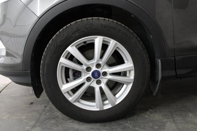 Ford Kuga II Рестайлинг с пробегом 2017 года, цена 1 735 000 рублей, 136965 км, внедорожник, Автокод Объявления