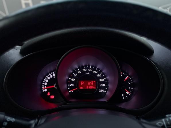 Kia Soul II Рестайлинг с пробегом 2016 года, цена 1 477 000 рублей, 81684 км, хэтчбек, Автокод Объявления