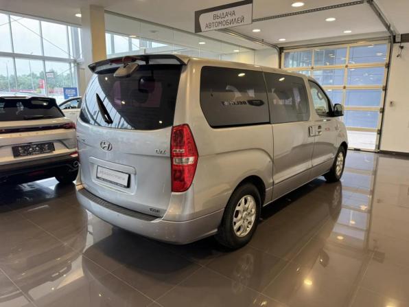 Hyundai Grand Starex I с пробегом 2013 года, цена 1 720 000 рублей, 213026 км, минивэн, Автокод Объявления