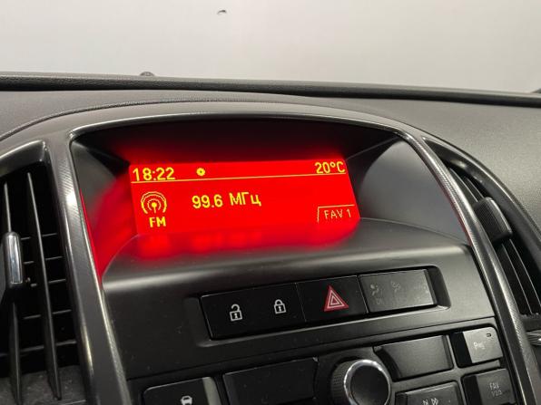 Opel Astra J с пробегом 2011 года, цена 850 000 рублей, 111510 км, хэтчбек, Автокод Объявления