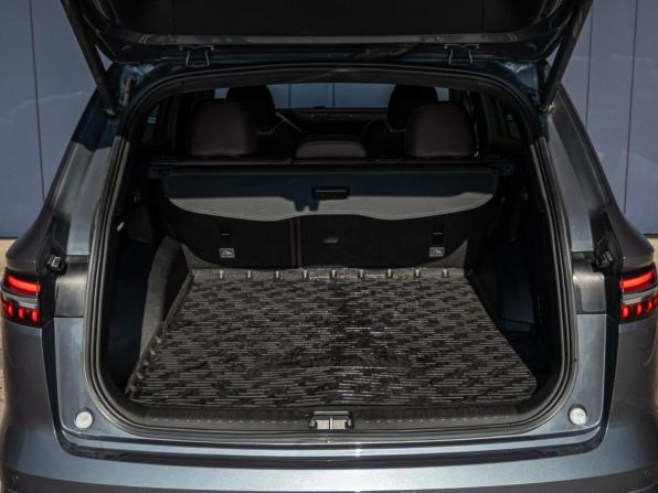 Geely Monjaro I с пробегом 2023 года, цена 2 995 000 рублей, 61987 км, внедорожник, Автокод Объявления